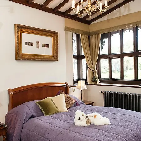 Hillbark & Hotel Wirral