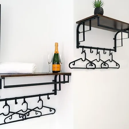 Hotel The Kop End By Serviced Living Liverpool