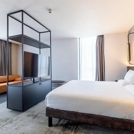 Novotel Paddington Village