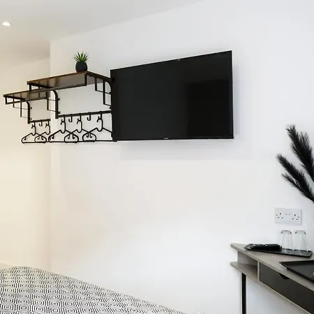 The Kop End By Serviced Living Hotel Liverpool