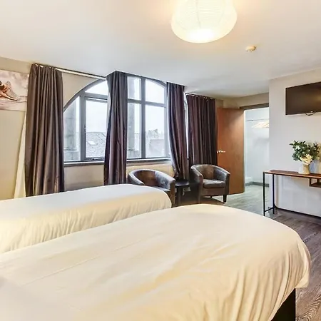 Oyo Grand 3* Liverpool