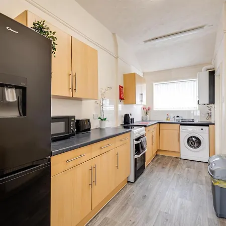 Ursula Sparkle Holiday home Liverpool