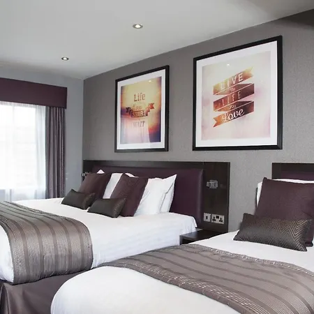 Epic Seel Street 4*