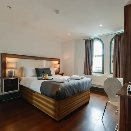 Base Serviced - Sir Thomas Street