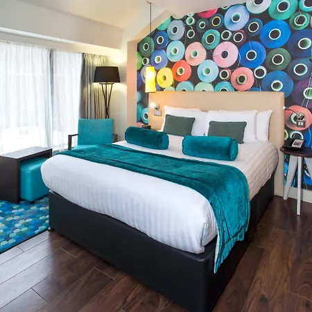Отель Indigo By Ihg 4*