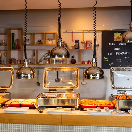 Holiday City Centre By Ihg Отель 4*