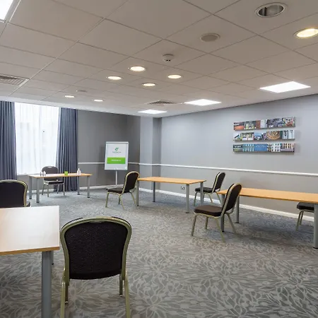 Holiday City Centre By Ihg Отель 4*