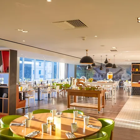 Отель Holiday City Centre By Ihg 4*