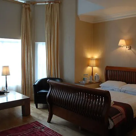Beech Mount - Free Parking Hotel