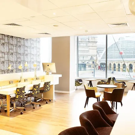Holiday City Centre By Ihg Отель