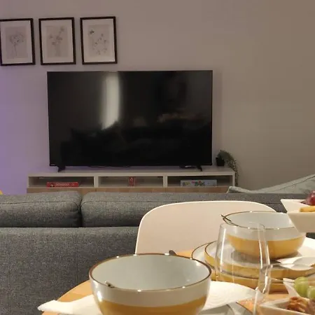 Large 65 Inch Tv Full Kitchen Long-stay Ready 리버풀