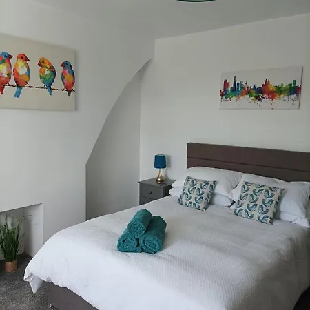 Victorian Renovation 7 Bed & Breakfast Bootle (Merseyside)