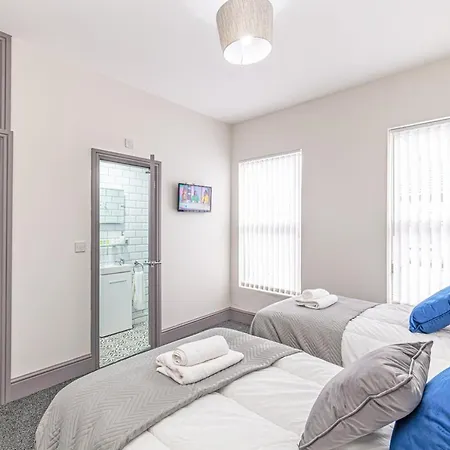 Holiday home 3 Bedroom Liverpool
