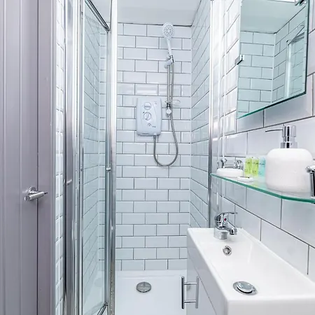 3 Bedroom * Liverpool
