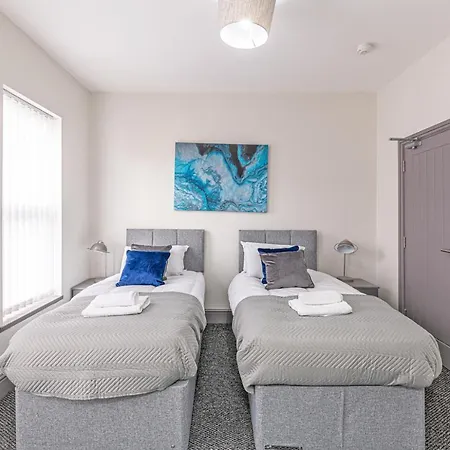 3 Bedroom *
