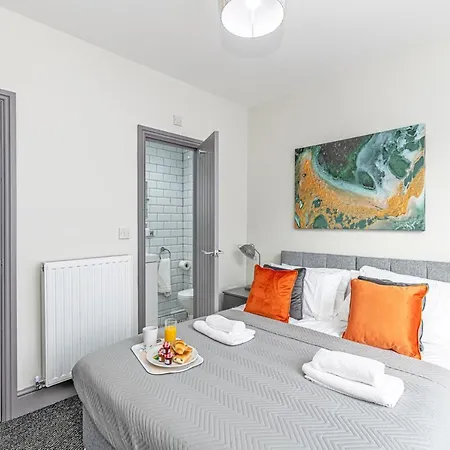 3 Bedroom *