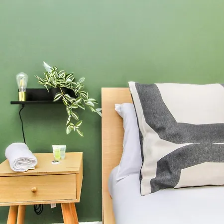 Host - Elegant Apartamento