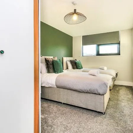 Host - Elegant Apartment