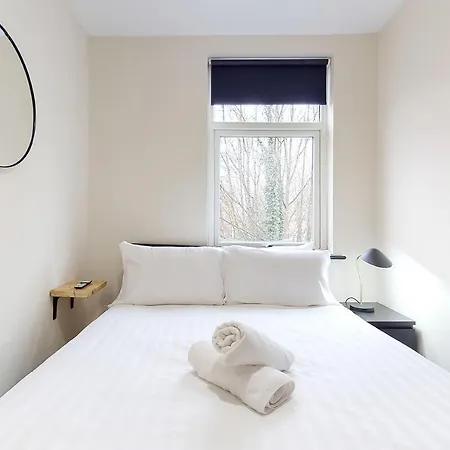 Holiday home Wrights Terrace - Air Host And - 4 Bedroom Liverpool