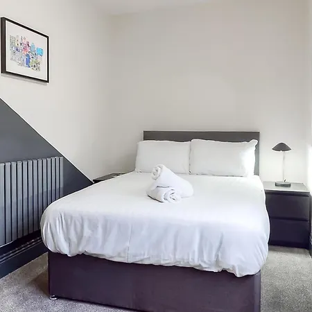 Holiday home Wrights Terrace - Air Host And - 4 Bedroom *