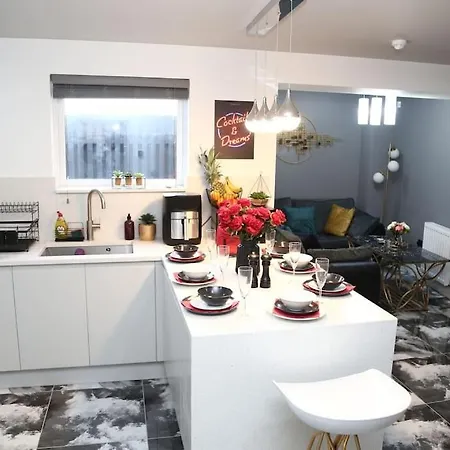 Apartment Kensington Luxury Living