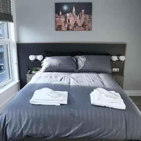 Apartment Kensington Luxury Living