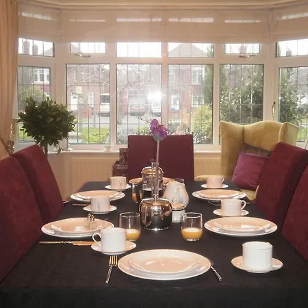 The Avenue Bed & Breakfast