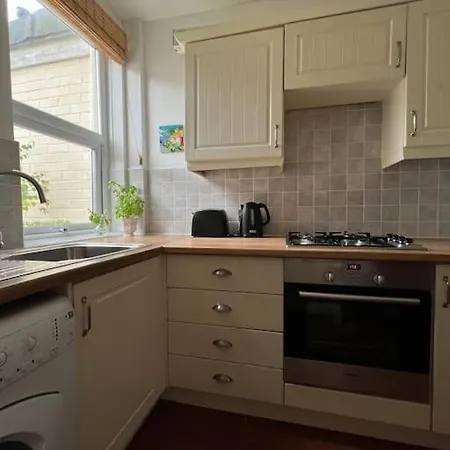 2025 Award Winner Strawberry House - 3 Bedrooms * Liverpool