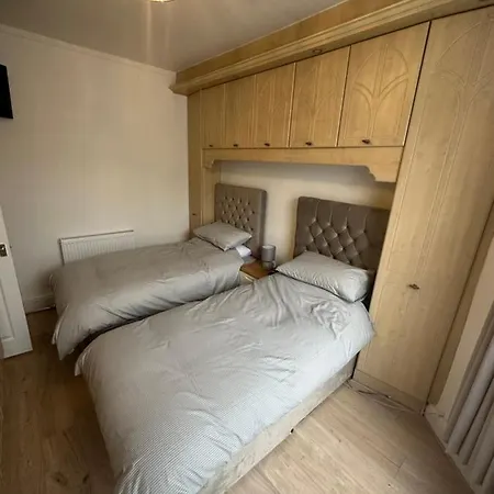 Watford Road House Holiday home Liverpool