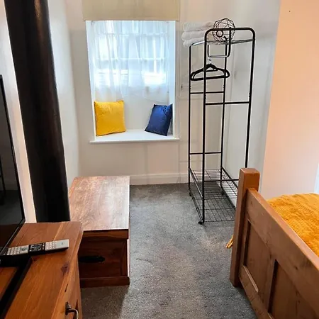 Apartment Stunning Center