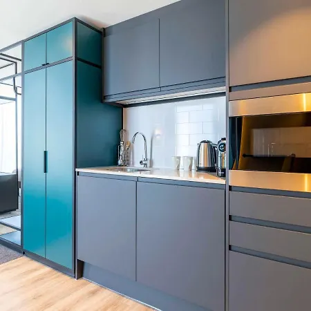 Novotel Paddington Village Hotel 4*