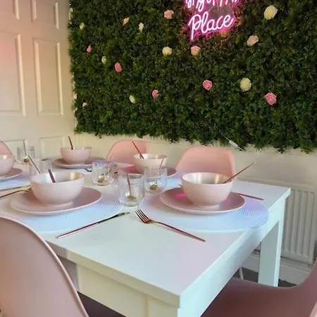 #1 Viral Pink House W Ball Pit * Liverpool