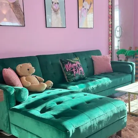 #1 Viral Pink House W Ball Pit * Liverpool