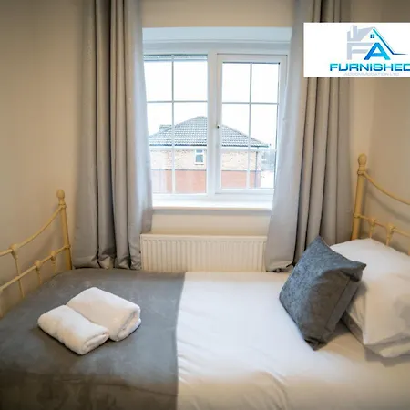 Furnished - Family - Free Parking 아파트 *