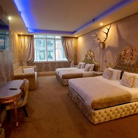 The Dixie Dean 4*