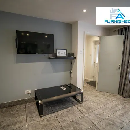 Furnished - Family - Free Parking 아파트 리버풀