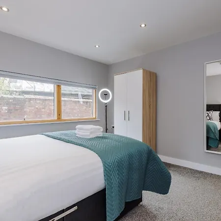 Holiday home Host & - Knight Street Place *