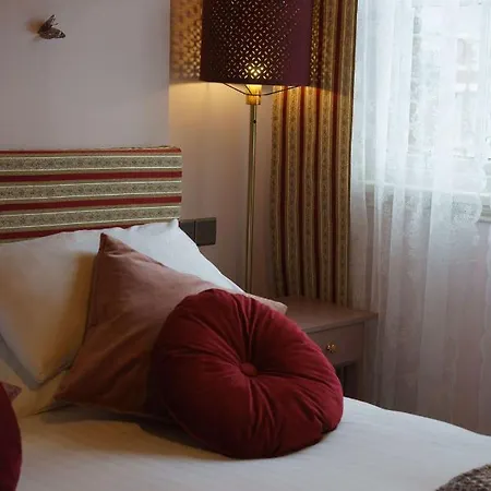 Blackburne Arms ,24 Catharine Street Отель