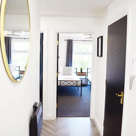 Apartment Center Free Parking *