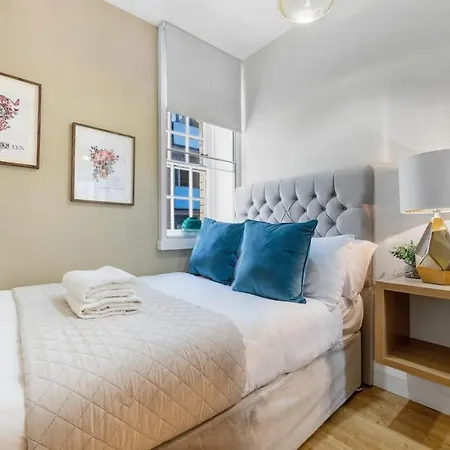 Host & - Queen Square *