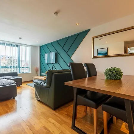 Sidemersey Livings- Convenient And 2-bedroom Haven In L1 *