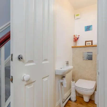 Air Host & - Rockfield House - Sleeps 8 Liverpool
