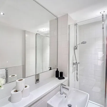 Apartment 35 Percent Off Stylish Abode