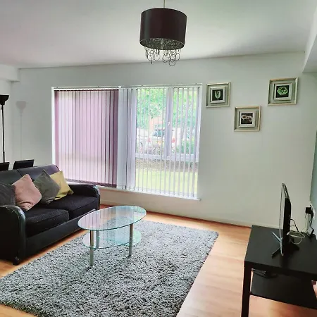 Flat Near Centre Apartment