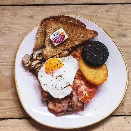 Отель Blackburne Arms ,24 Catharine Street 3*