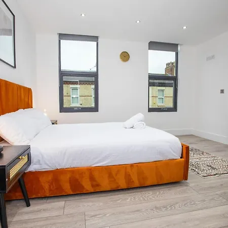 Holiday home Stylish Near The Stadium Walk To The Action