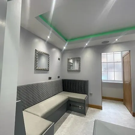Belvedere - 83 Mount Pleasant Apartahotel Liverpool