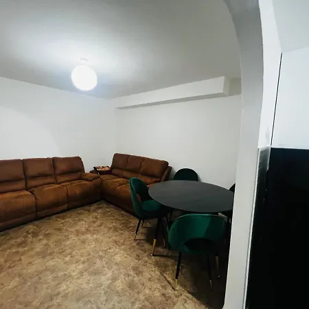 Liberty With Sharing Toilet And Kitchen *