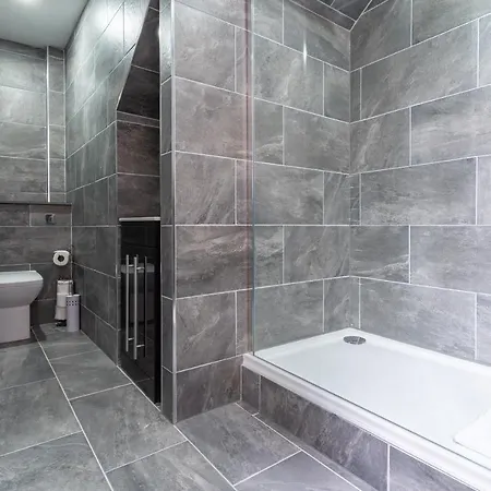 Temple Court By Ustay * Liverpool
