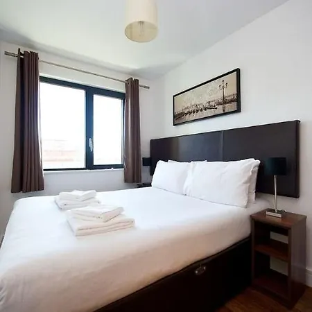 Staycity Centre מלון דירות